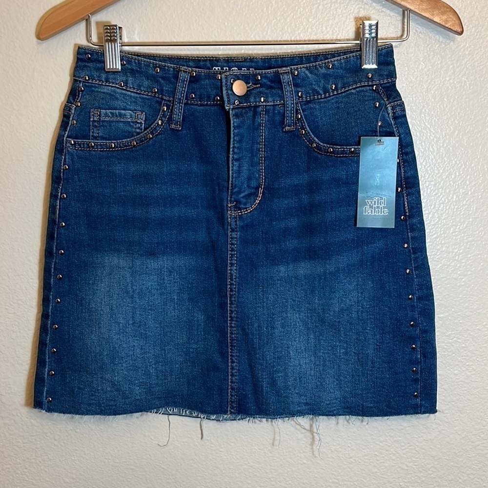 𝅺NWT Wild Fable Distressed Mini Denim Jean Skirt